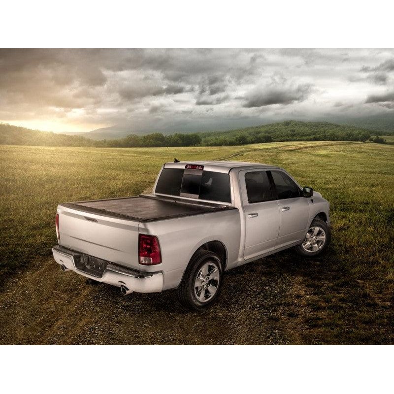 Roll-N-Lock 17-19 Ford F-250/F-350 Super Duty SB 80-9/16in M-Series Retractable Tonneau Cover