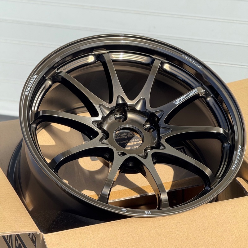 Volk Racing CE28N-Plus 18×9.5 +38 5×120 Shining Metal Bronze (SET)
