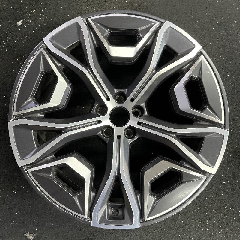 22″ IX 22-24 22×9.5 5 Y spoke machined face with pockets Original OEM Wheel Rim