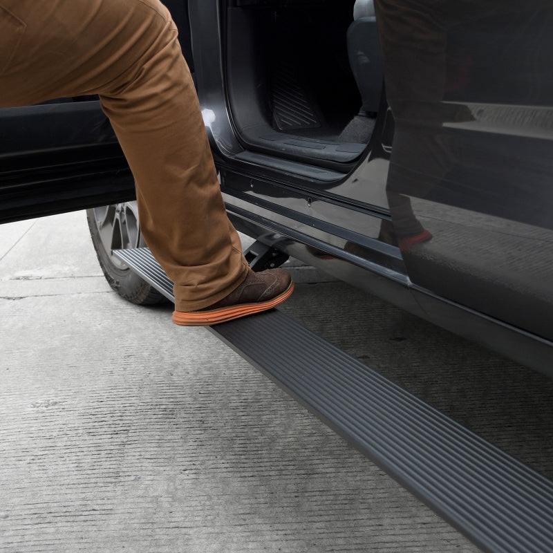 RealTruck 19-24 Ram 1500 Crew Cab 4dr VoltStep Electric Running Board Kit (No Drill) – Tex. Blk