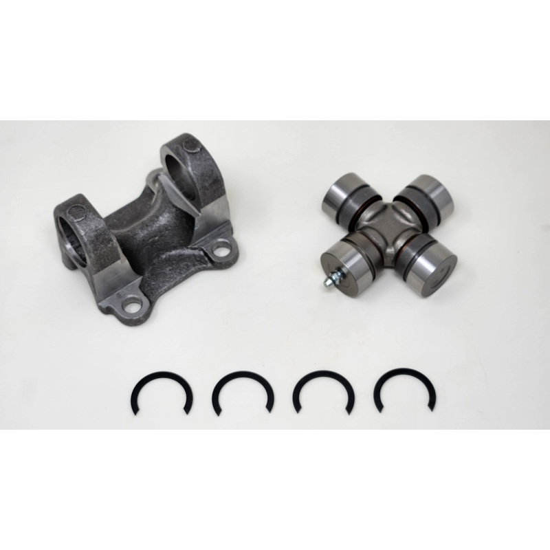 Toyota Driveshaft Flange & Universal Joint Kit | 1510 Series U-Joint | 60mm x 60mm Bolt Pattern | 1984 – 1995 Toyota Hilux / Pickup / 1984 – 2002 4Runner / Hilux Surf